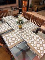 Elegant Table Runner with Mat